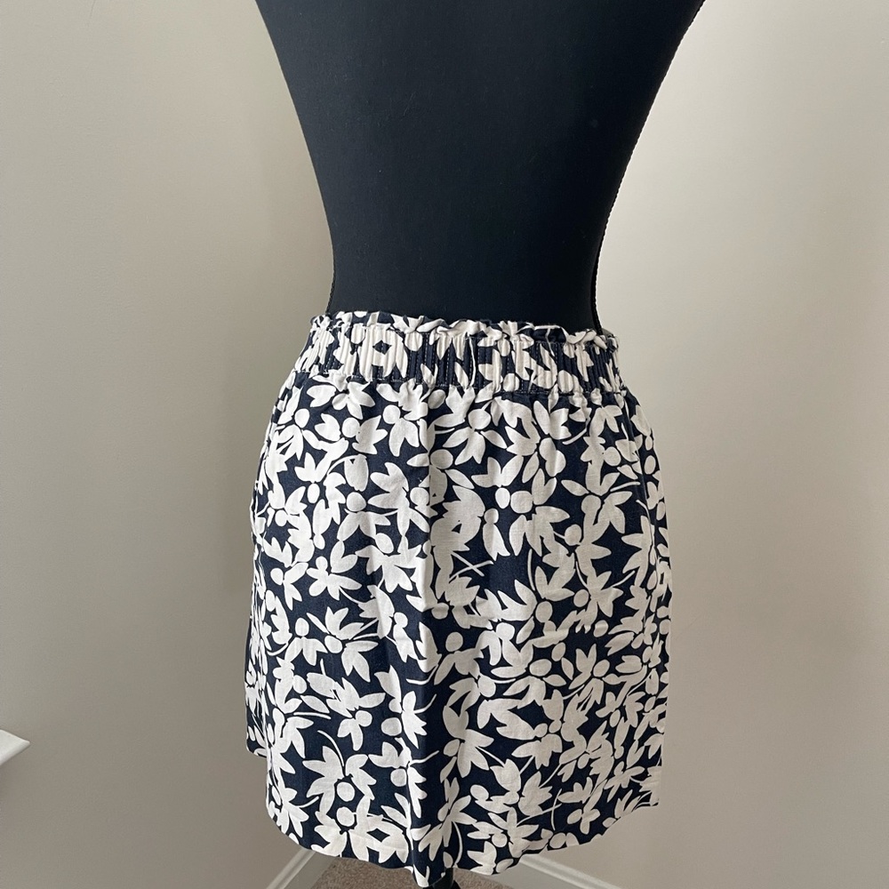 J. Crew Tropical Hawaiian beach floral print pencil skirt lined - Picture 4 of 5